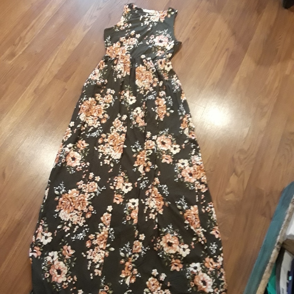 Reborn J Floral Maxi Dress